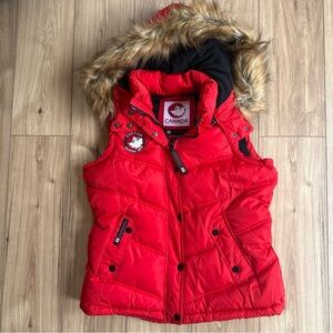 Canada Weather Gear Red Puffer Vest w/ Fur Hood Sz XL Waterproof Shell  Heavy